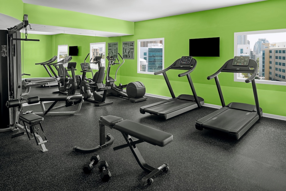 Holiday Inn Express Dubai Internet City 11