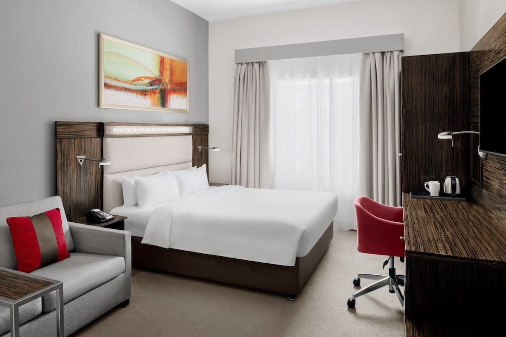 Holiday Inn Express Dubai Internet City 6