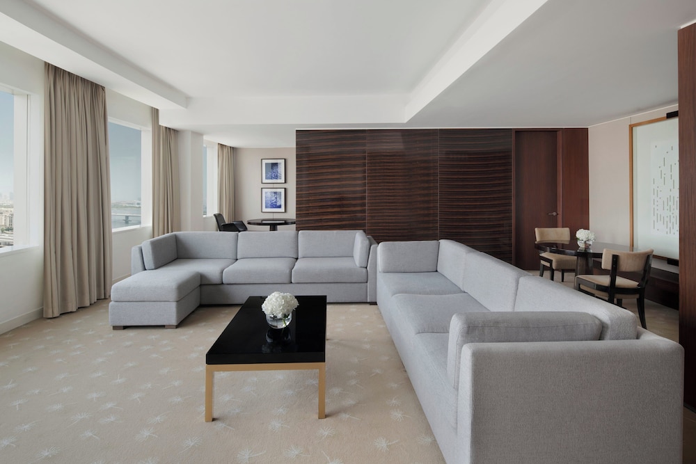 InterContinental Dubai Festival City 23