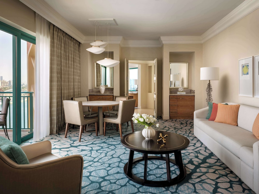 Atlantis, The Palm 18