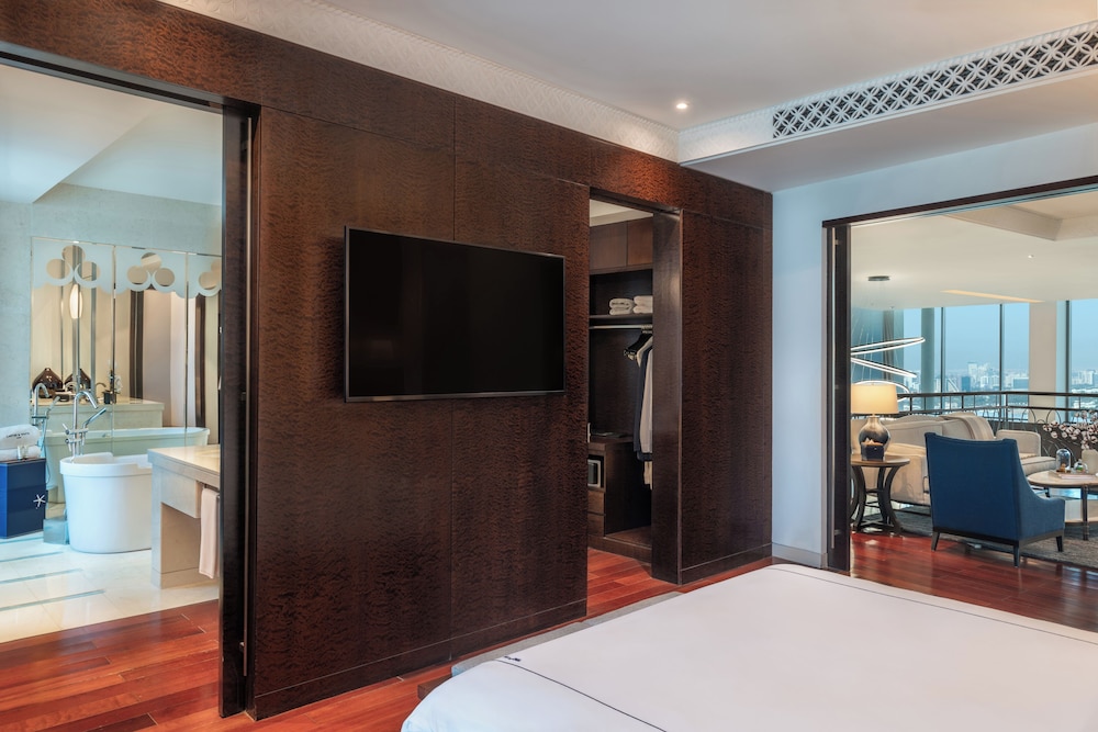 The H Dubai 17