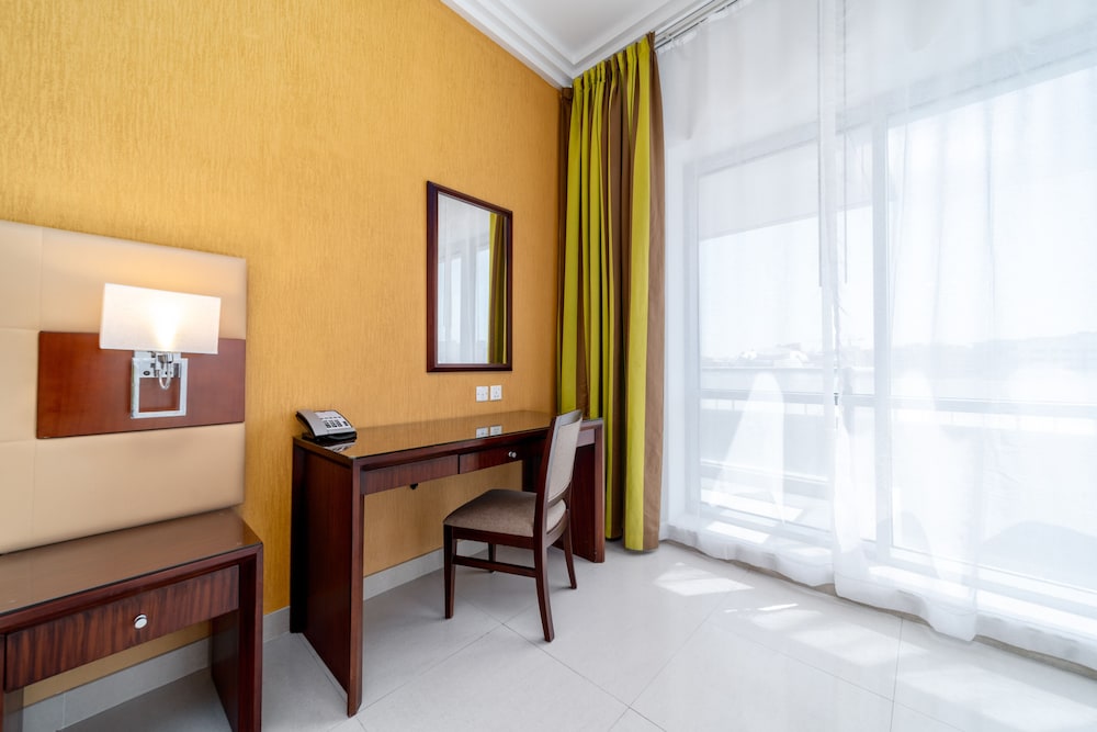 Star Metro Deira Hotel Apartments 13