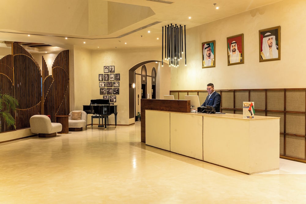 Majestic Cove Hotel 3