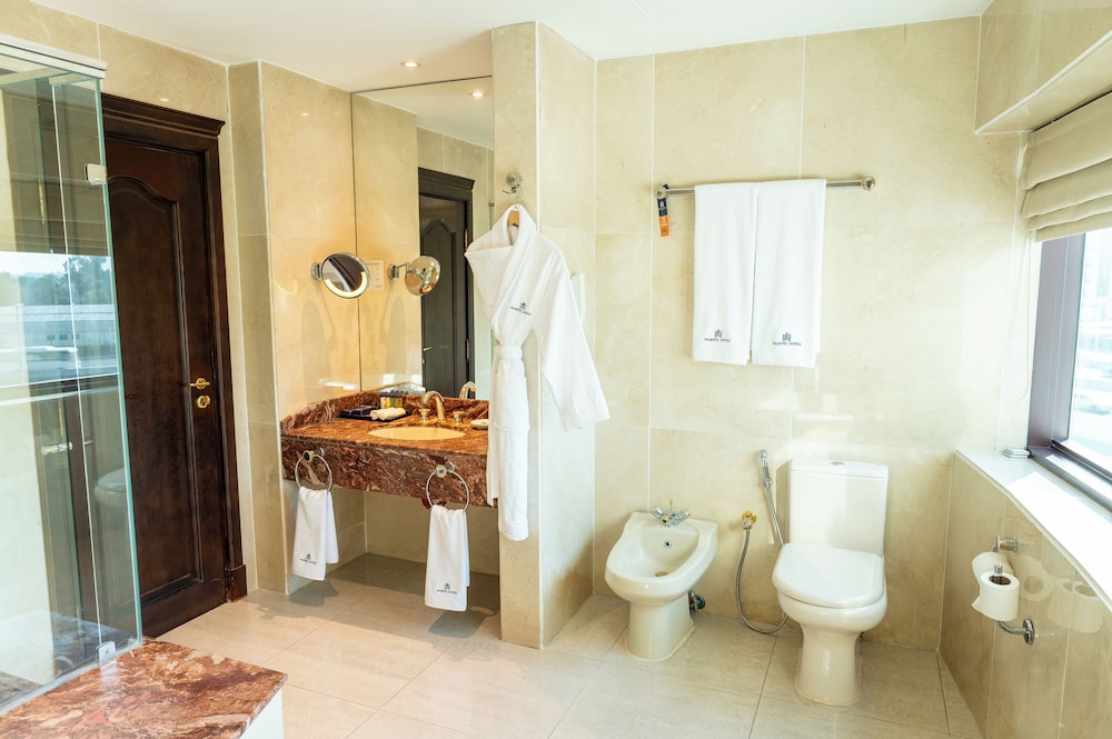 Majestic Cove Hotel 16