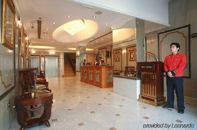Dolphin Hotel Apartments 6