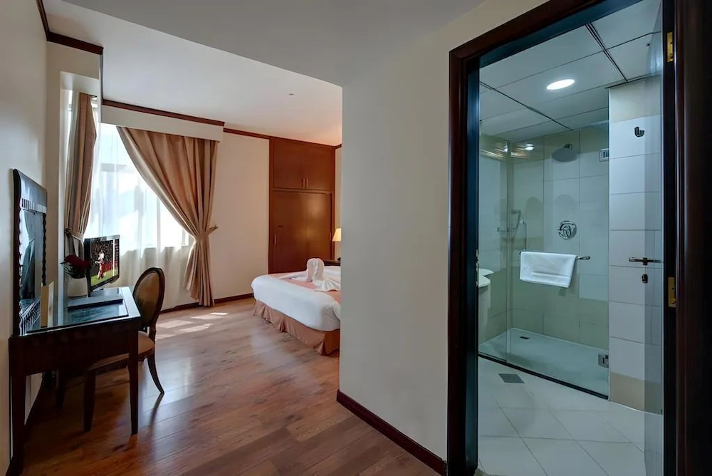Sunday Sharjah Aparthotel formerly Royal Tulip 21
