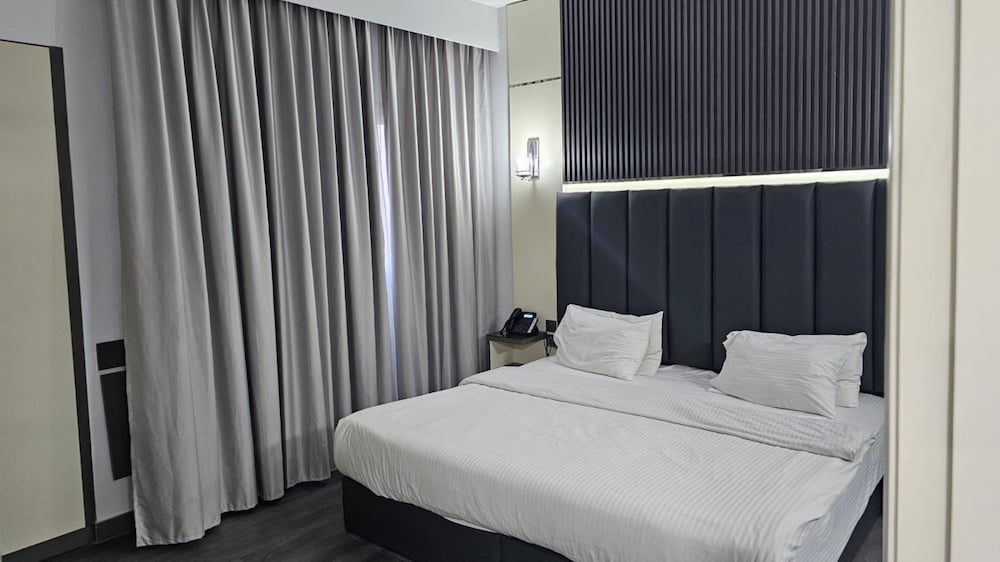 Sunday Sharjah Aparthotel formerly Royal Tulip 14