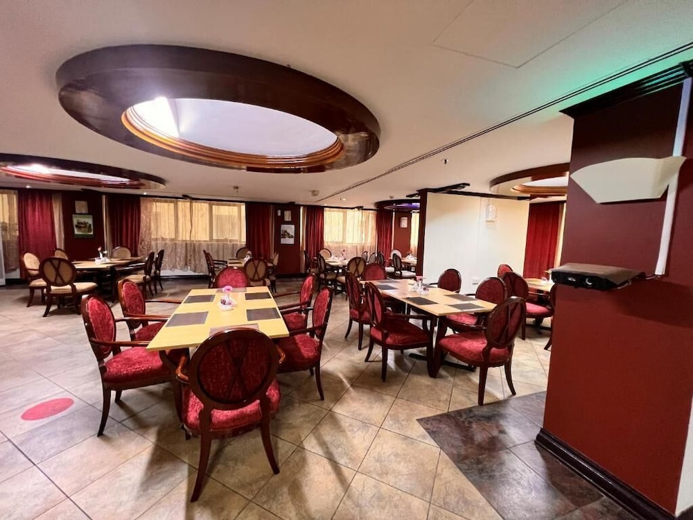 Sunday Sharjah Aparthotel formerly Royal Tulip 6