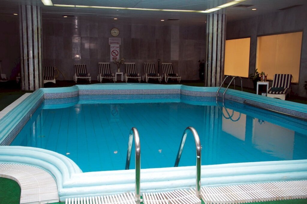 Nova Park Hotel 8