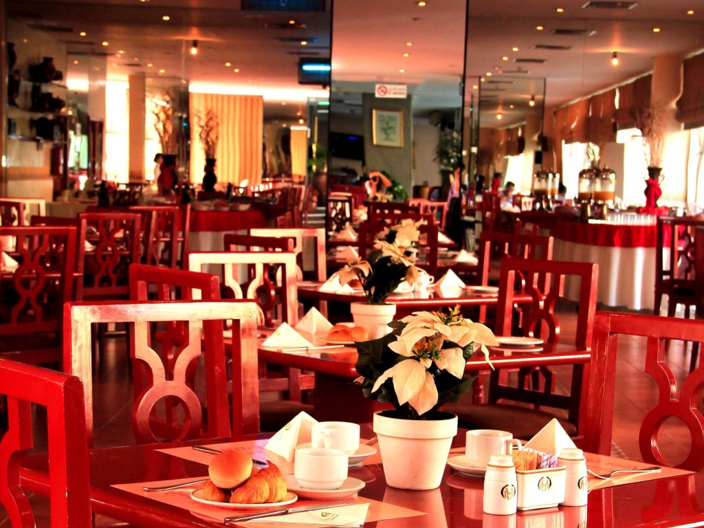 Nova Park Hotel 4