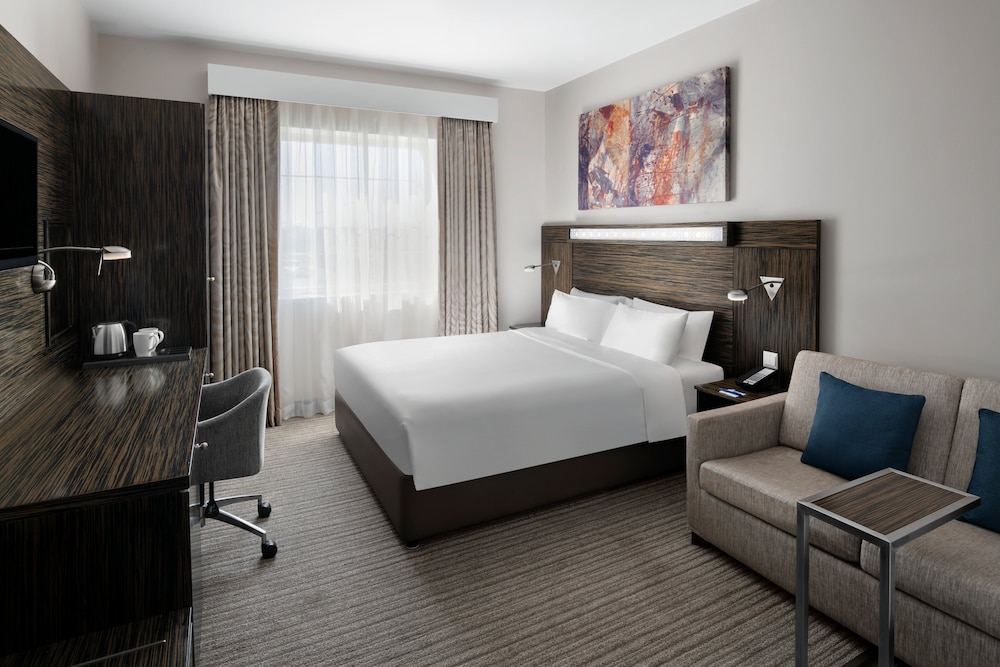 Holiday Inn Express Dubai - Jumeirah 11