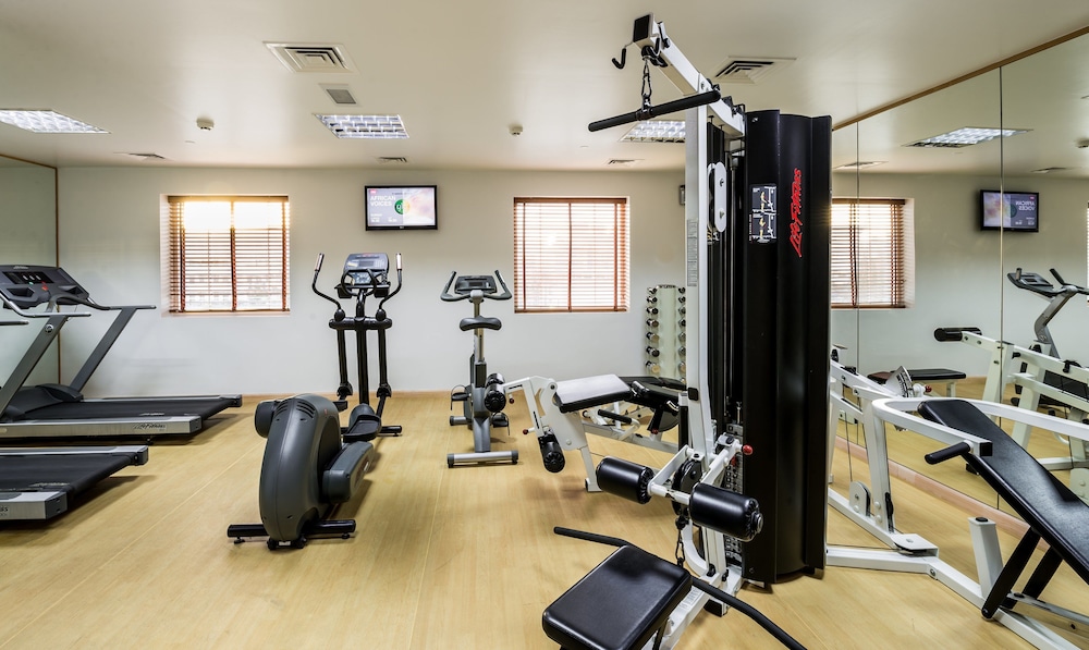 Holiday Inn Express Dubai - Jumeirah 15