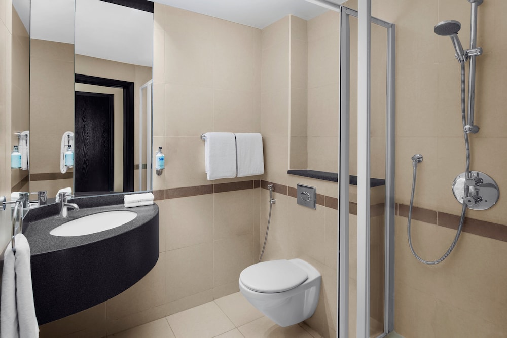 Holiday Inn Express Dubai - Jumeirah 14