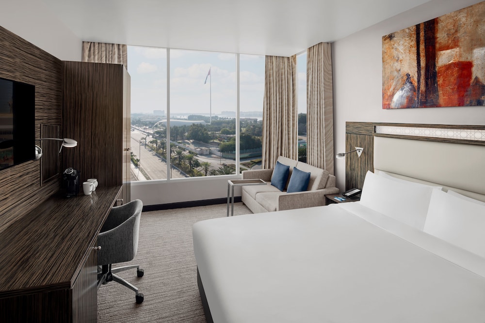 Holiday Inn Express Dubai - Jumeirah 6