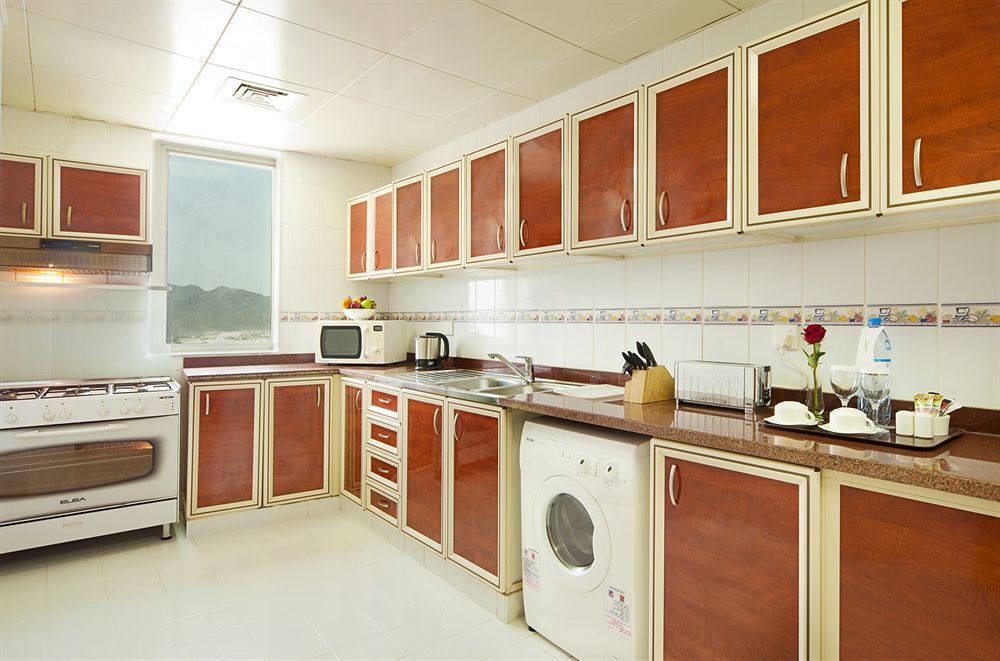 Clifton International Hotel 7