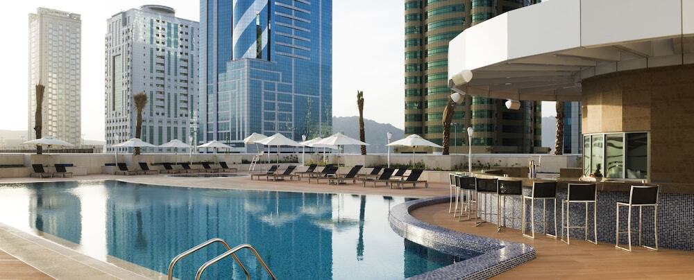 Clifton International Hotel 22