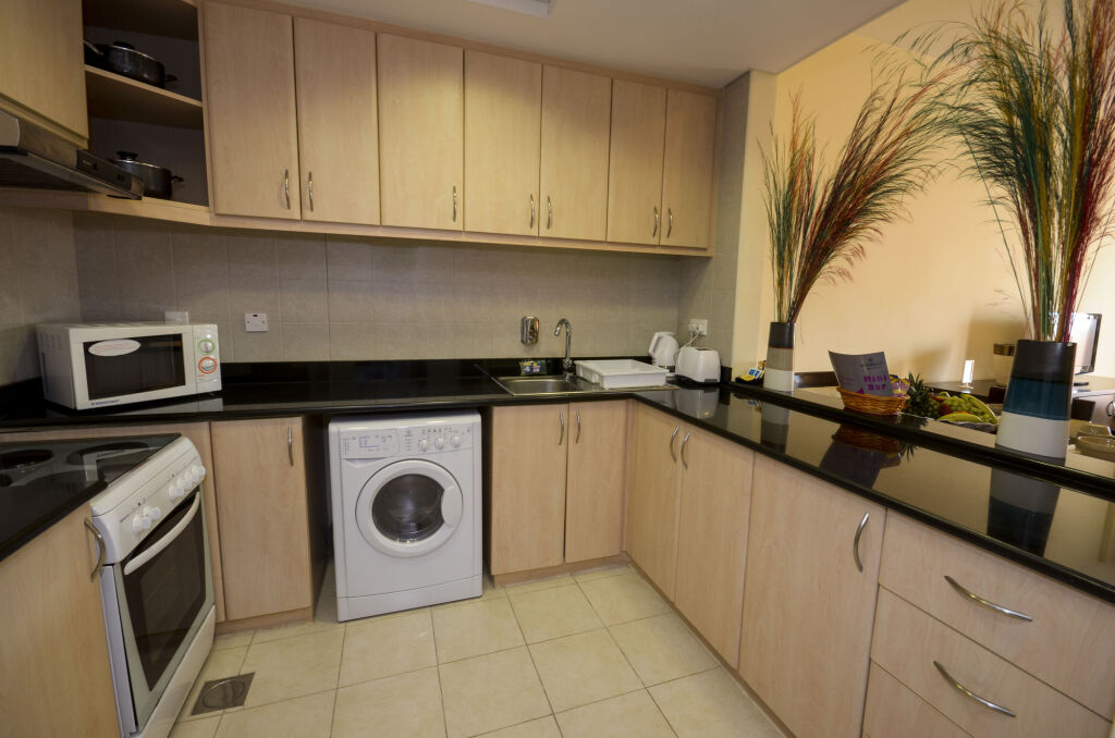 Parkside Suites - Discovery Gardens 8