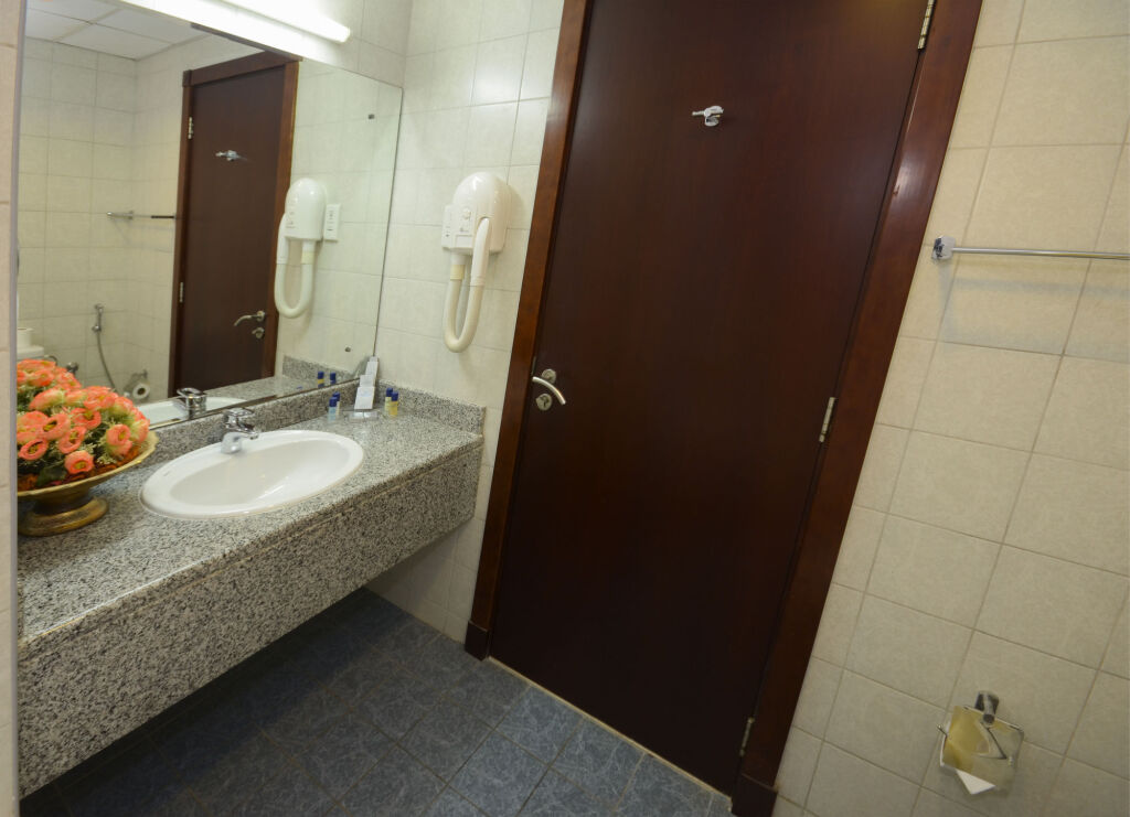 Parkside Suites - Discovery Gardens 9