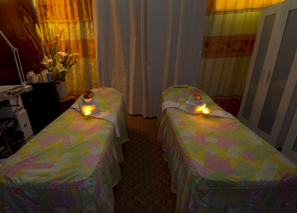 Parkside Suites - Discovery Gardens 17