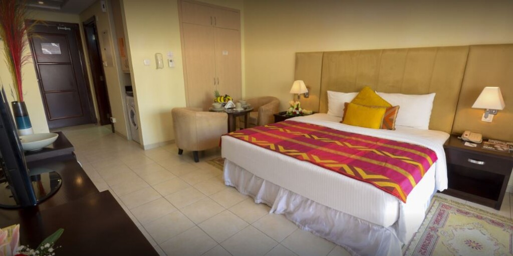 Parkside Suites - Discovery Gardens 21