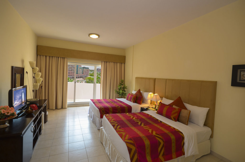 Parkside Suites - Discovery Gardens 3