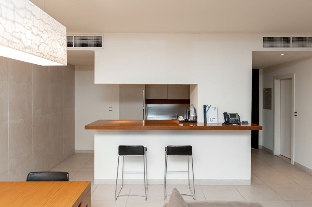 The Radisson Blu Residence, Dubai Marina 21