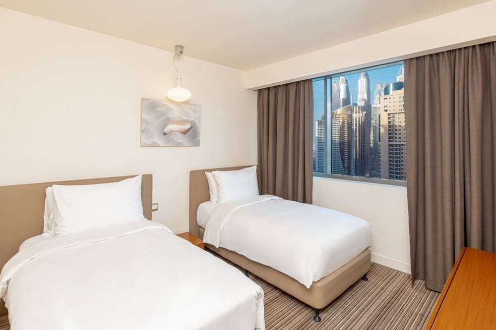 The Radisson Blu Residence, Dubai Marina 14