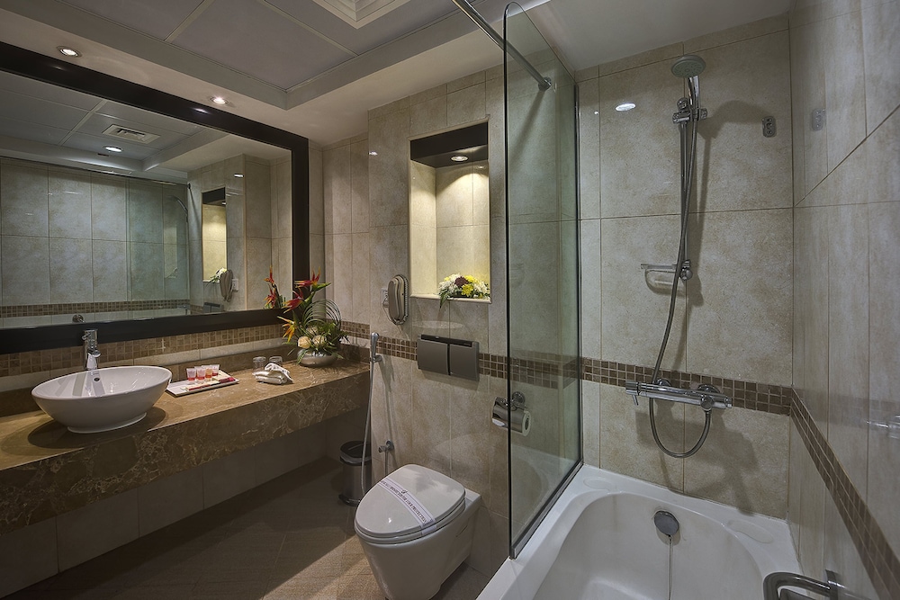 Grandeur Hotel 19
