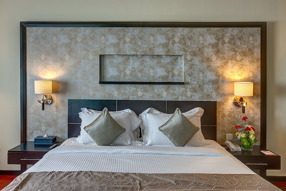Grandeur Hotel 15