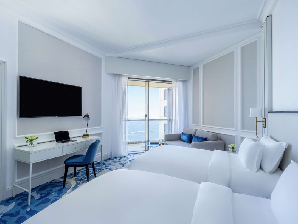 Sofitel Dubai Jumeirah Beach 12