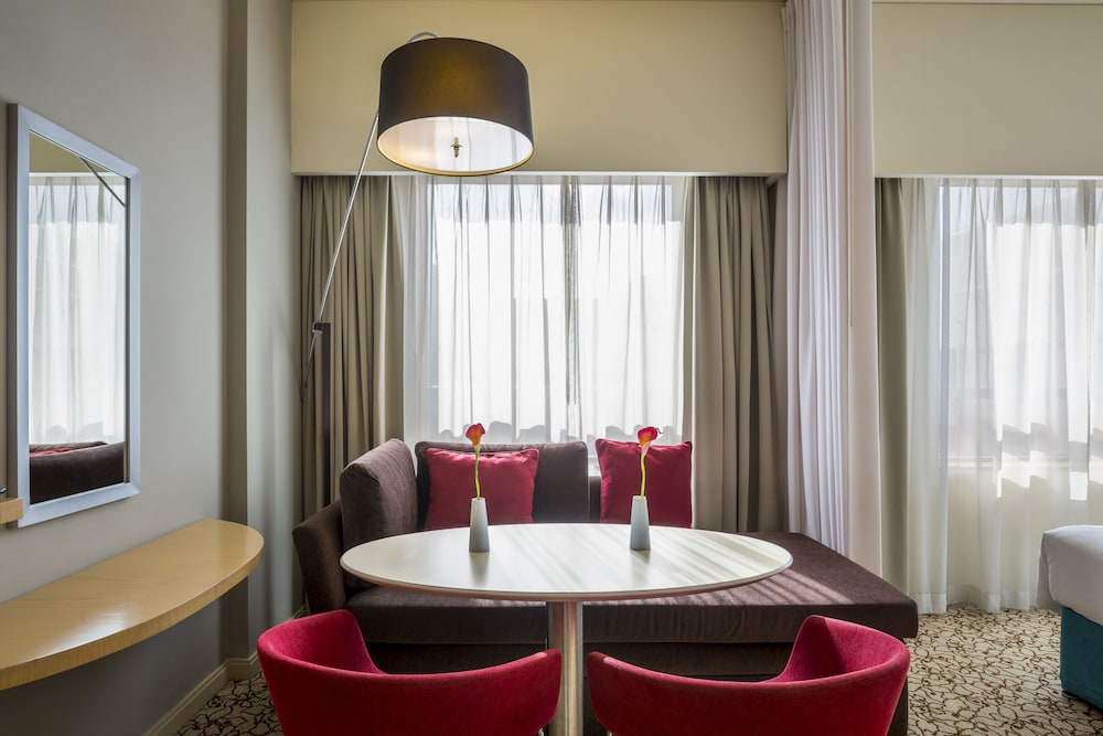 Novotel Deira Creekside Dubai 6