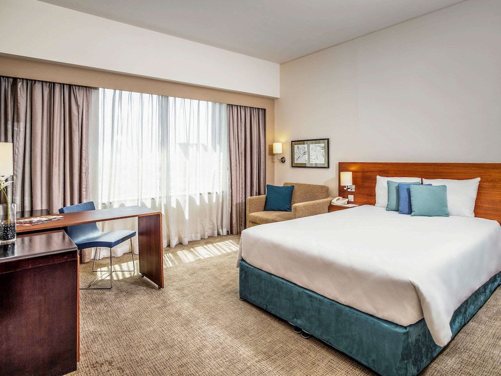 Novotel Deira Creekside Dubai 11