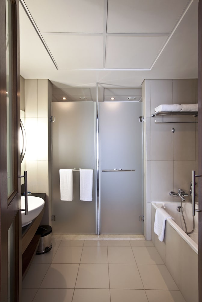Novotel Deira Creekside Dubai 15