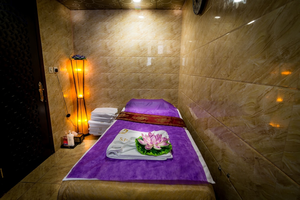 The Eclipse Boutique Suites 20