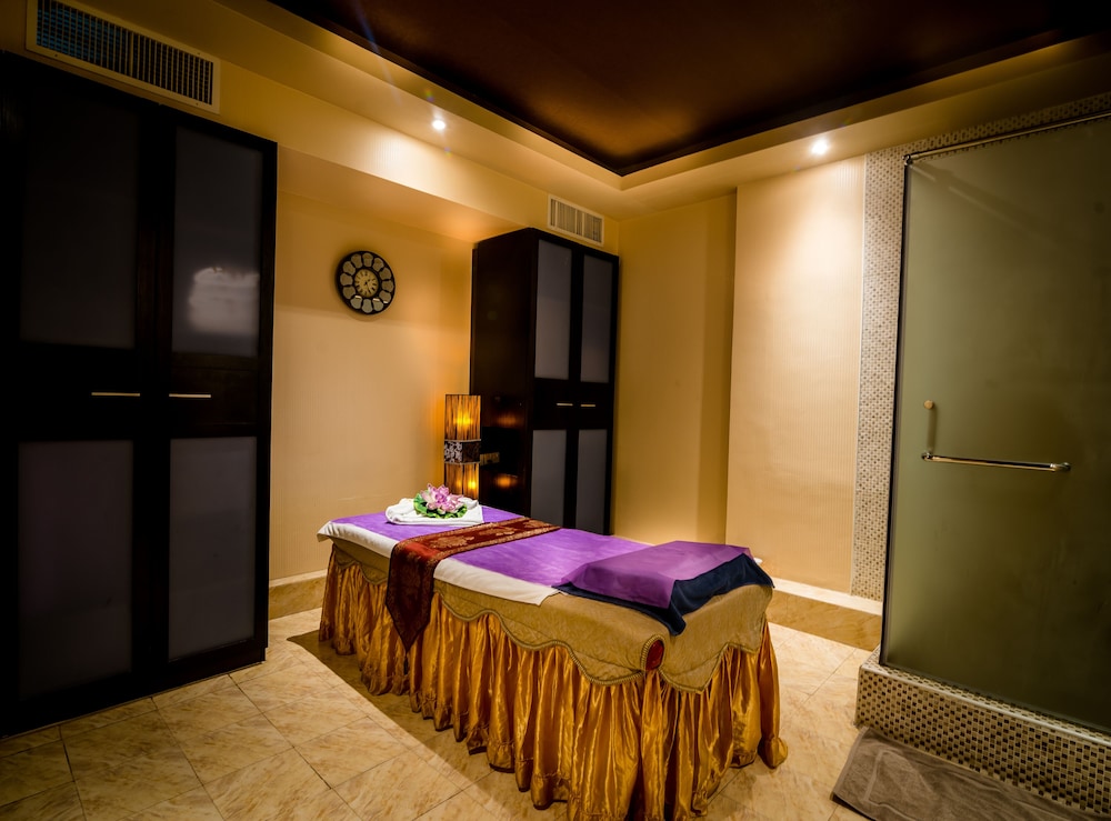 The Eclipse Boutique Suites 21