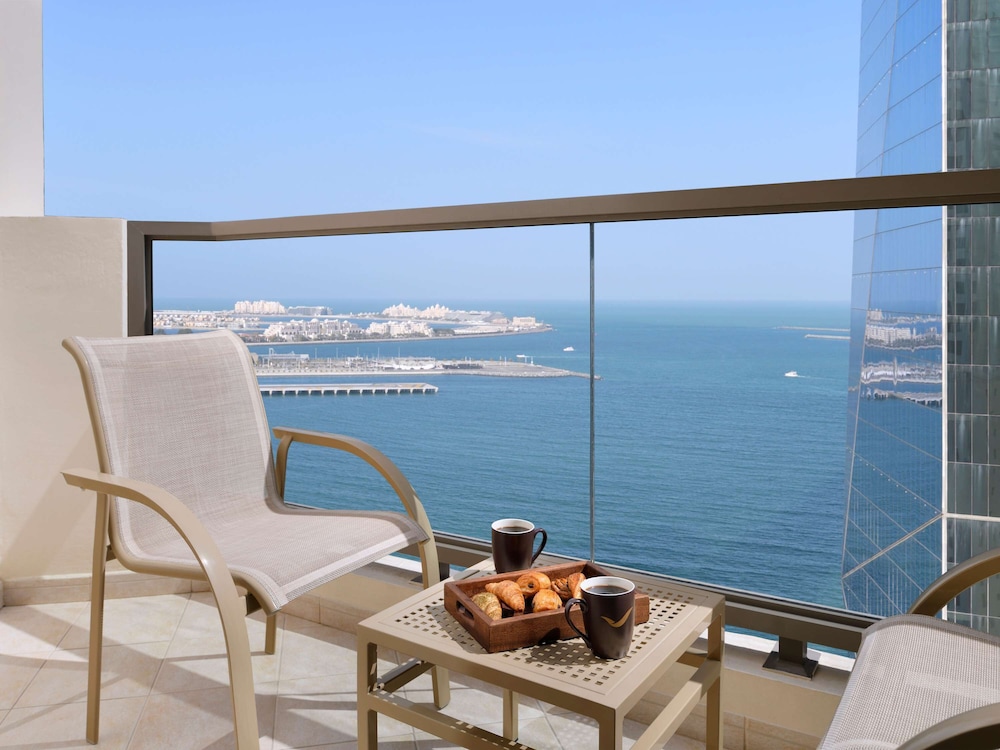 Mövenpick Hotel Jumeirah Beach 19