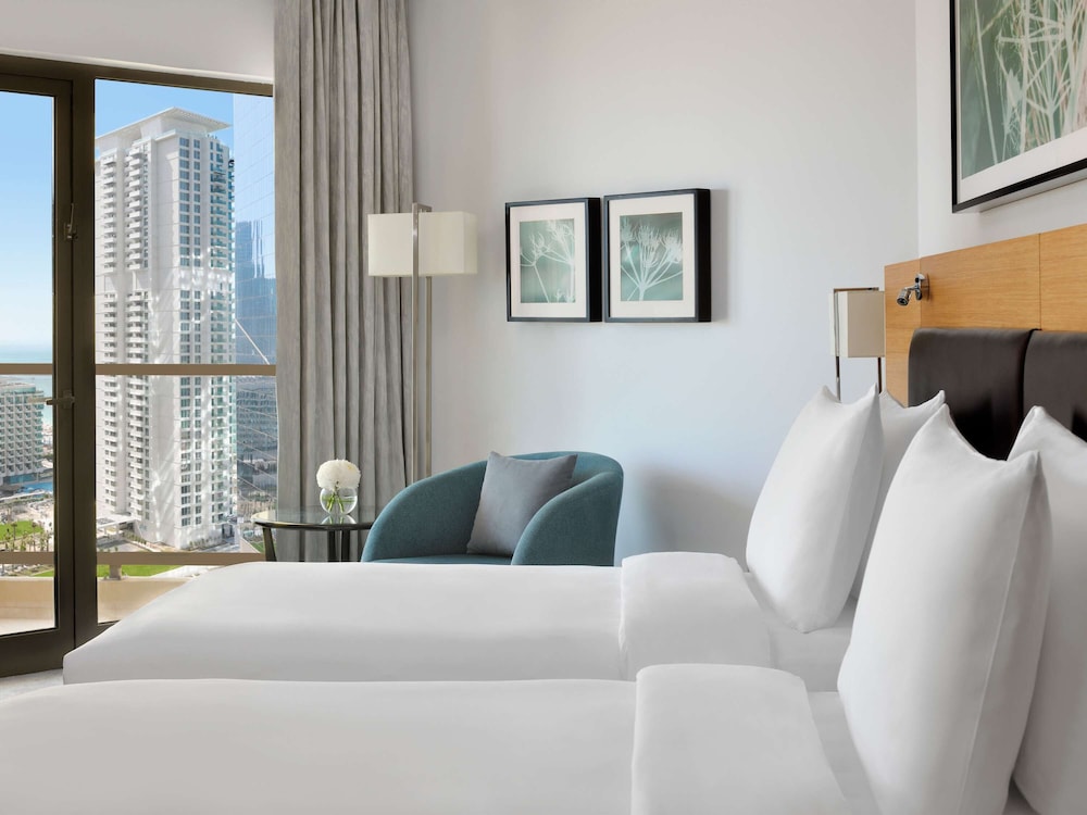 Mövenpick Hotel Jumeirah Beach 6