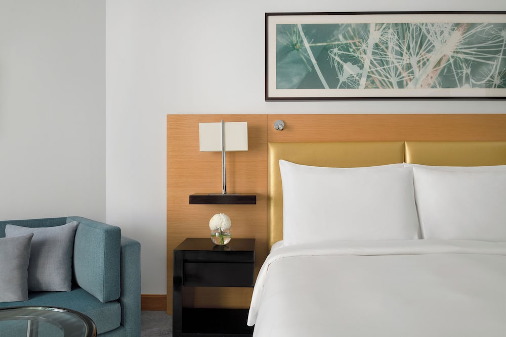 Mövenpick Hotel Jumeirah Beach 14