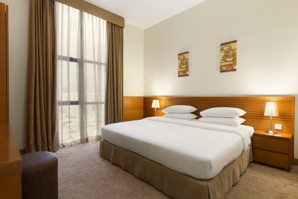 Ramada Hotel & Suites by Wyndham Ajman 18