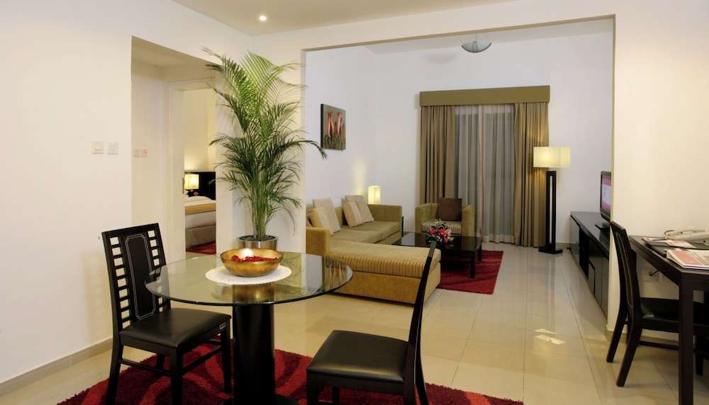 Ramada Hotel & Suites by Wyndham Ajman 15