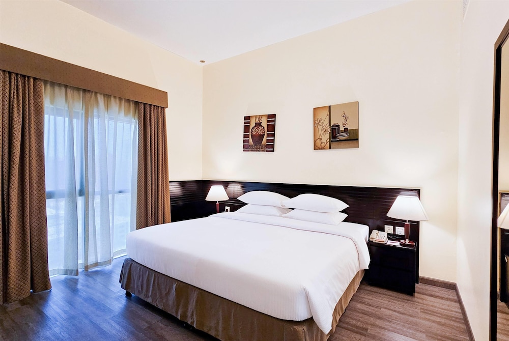 Ramada Hotel & Suites by Wyndham Ajman 24
