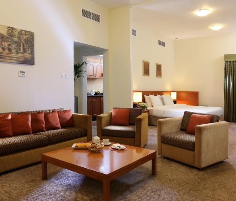Ramada Hotel & Suites by Wyndham Ajman 11