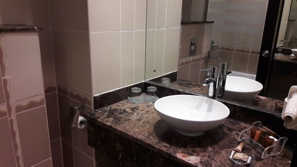 Landmark Hotel Riqqa 15