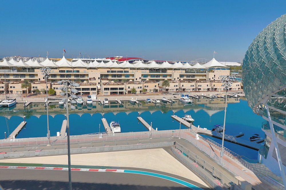 W Abu Dhabi - Yas Island 12