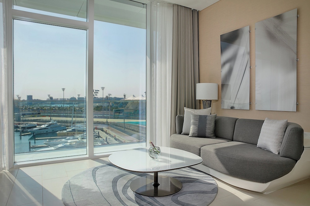 W Abu Dhabi - Yas Island 18