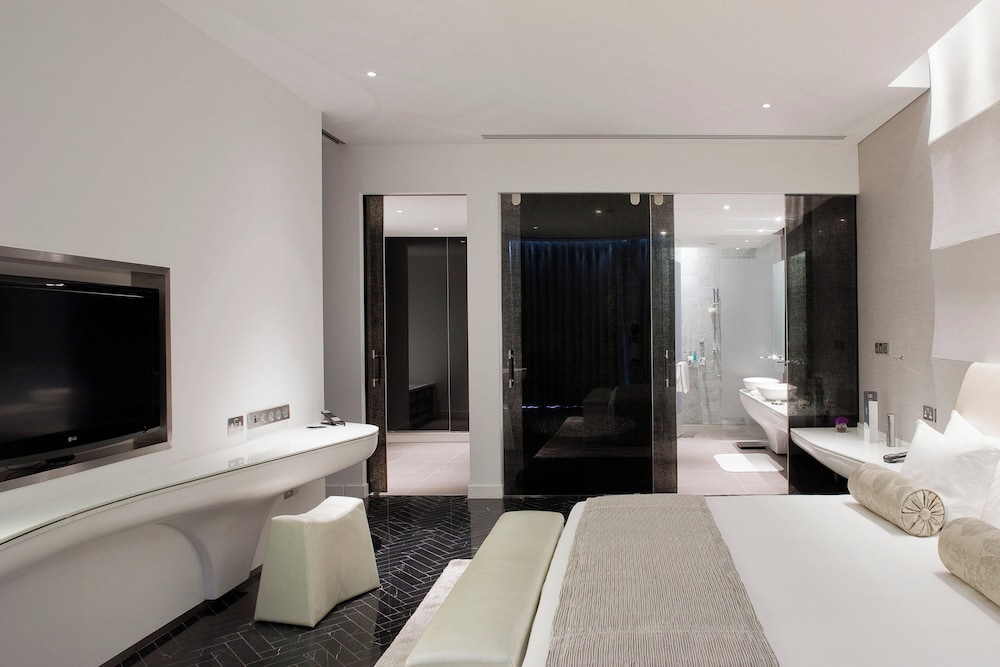 W Abu Dhabi - Yas Island 6