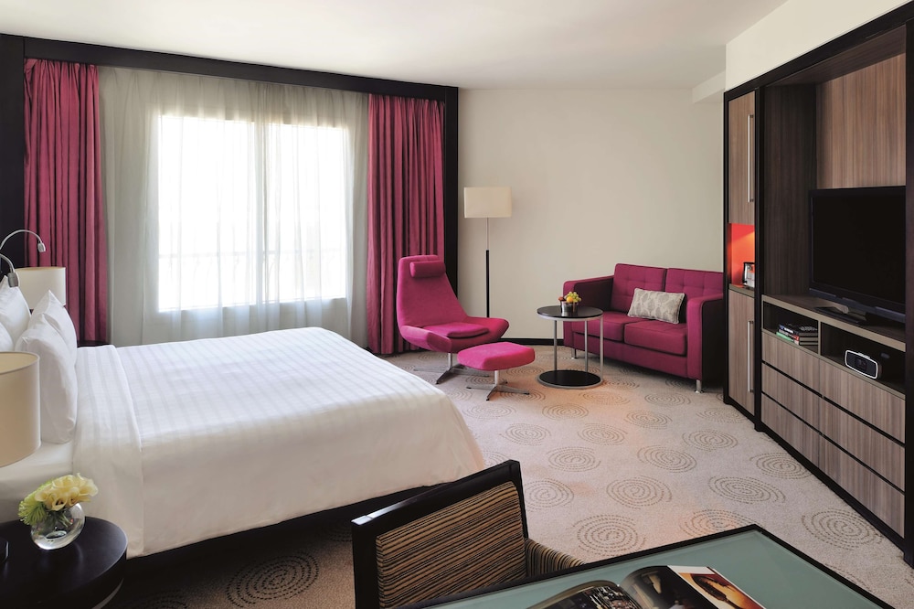 AVANI Deira Dubai Hotel 14