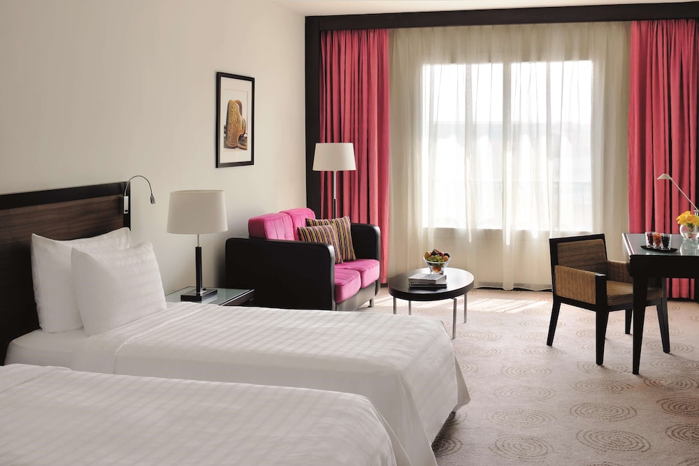 AVANI Deira Dubai Hotel 20