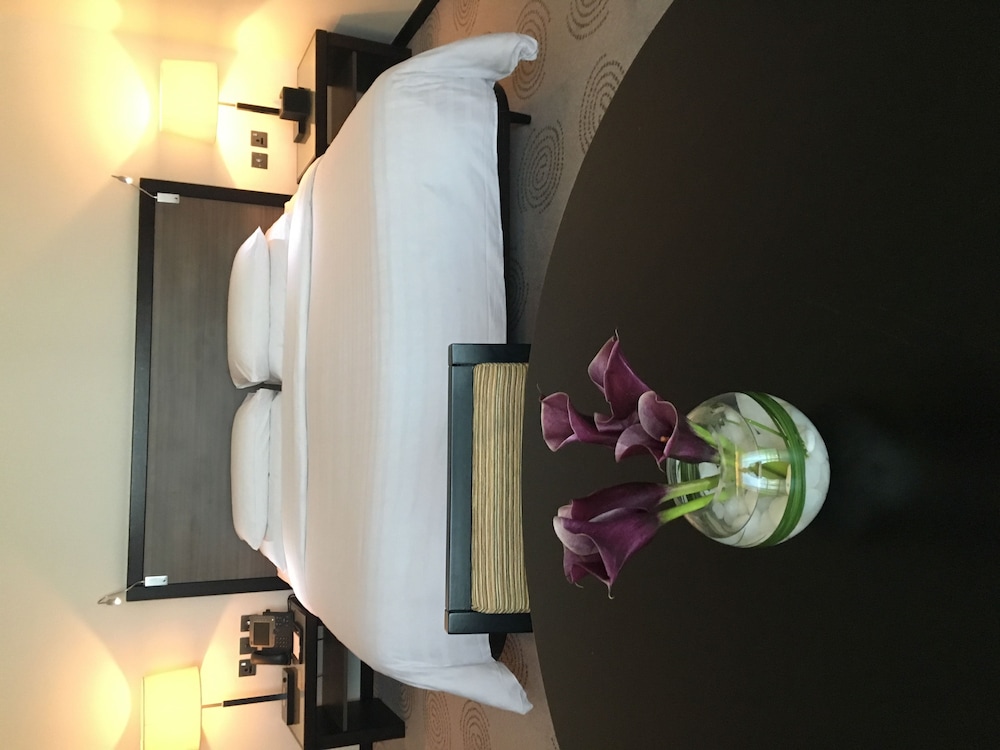 AVANI Deira Dubai Hotel 23