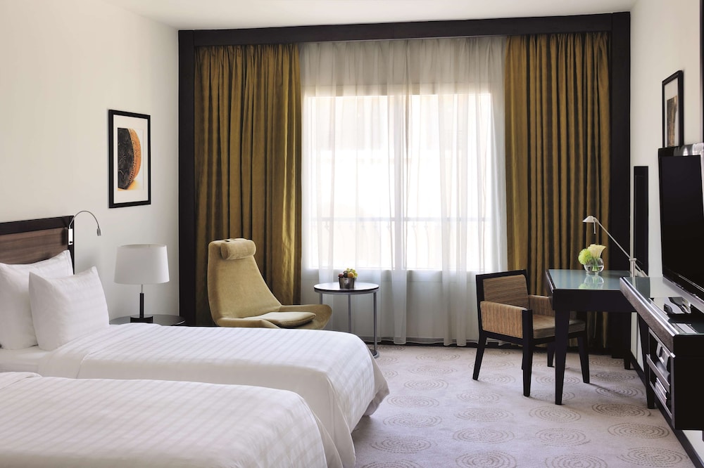 AVANI Deira Dubai Hotel 18